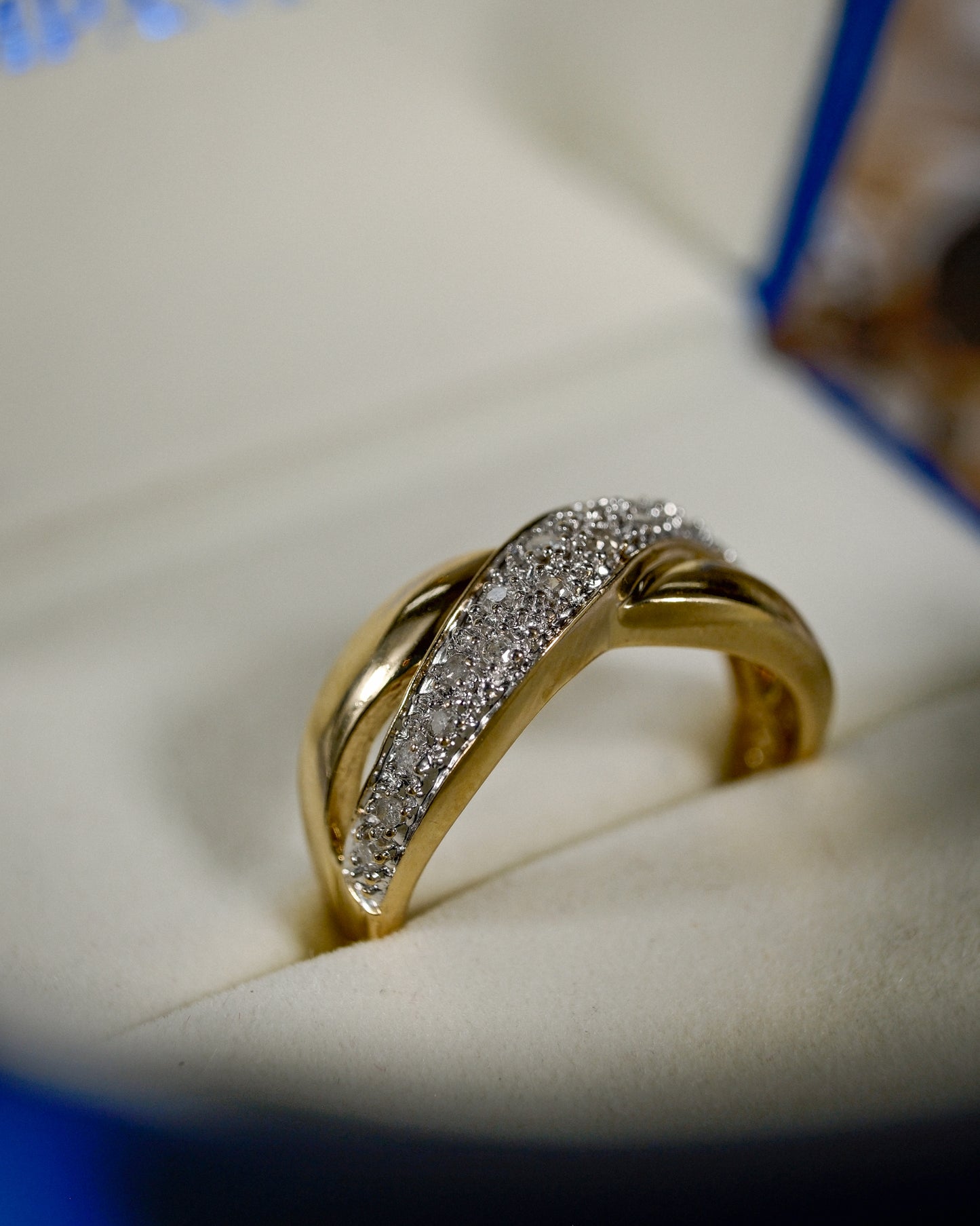 Amara • Vintage Diamant Cross Over
