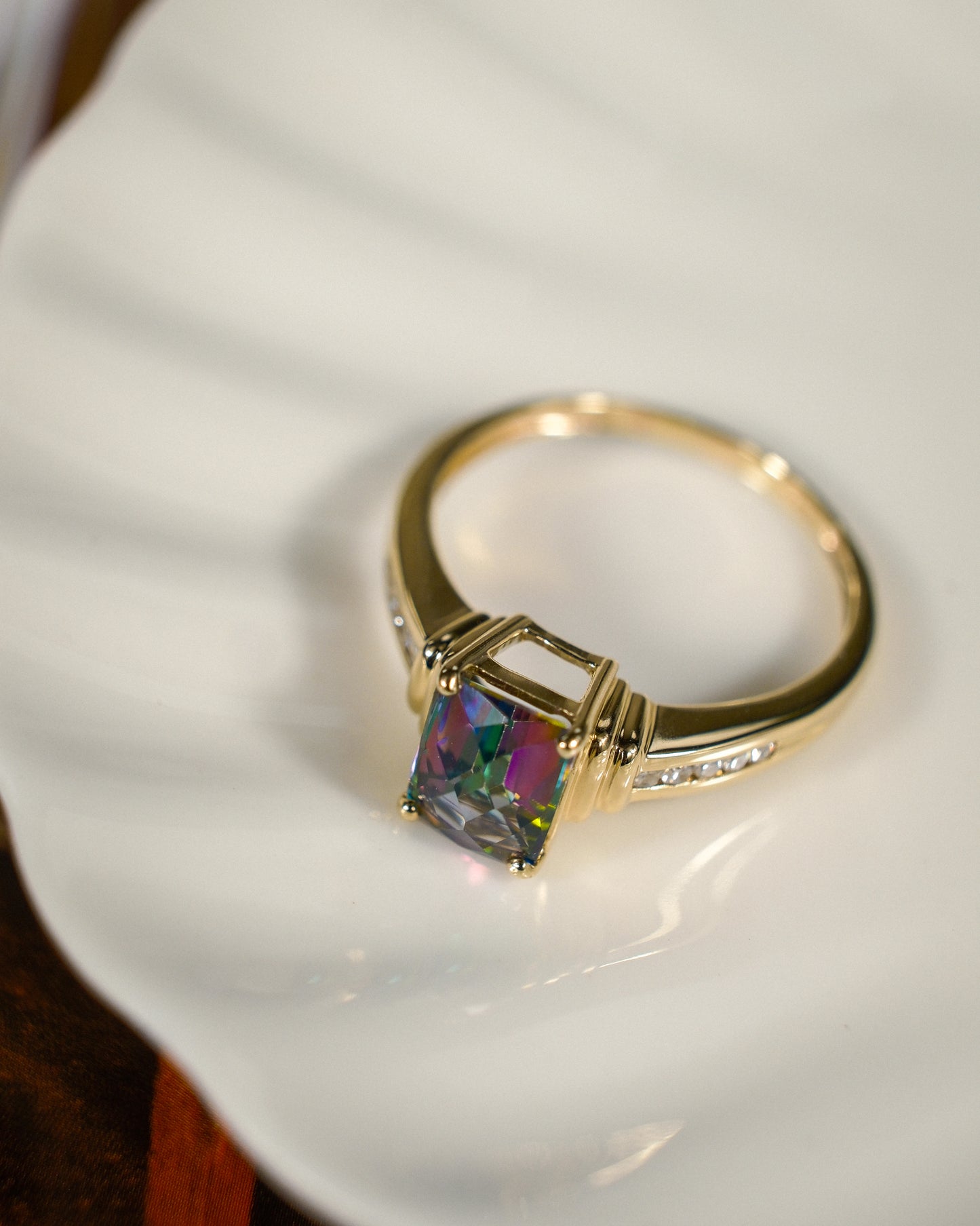 Ornella • Vintage Mystic Topaas & Diamant Cluster