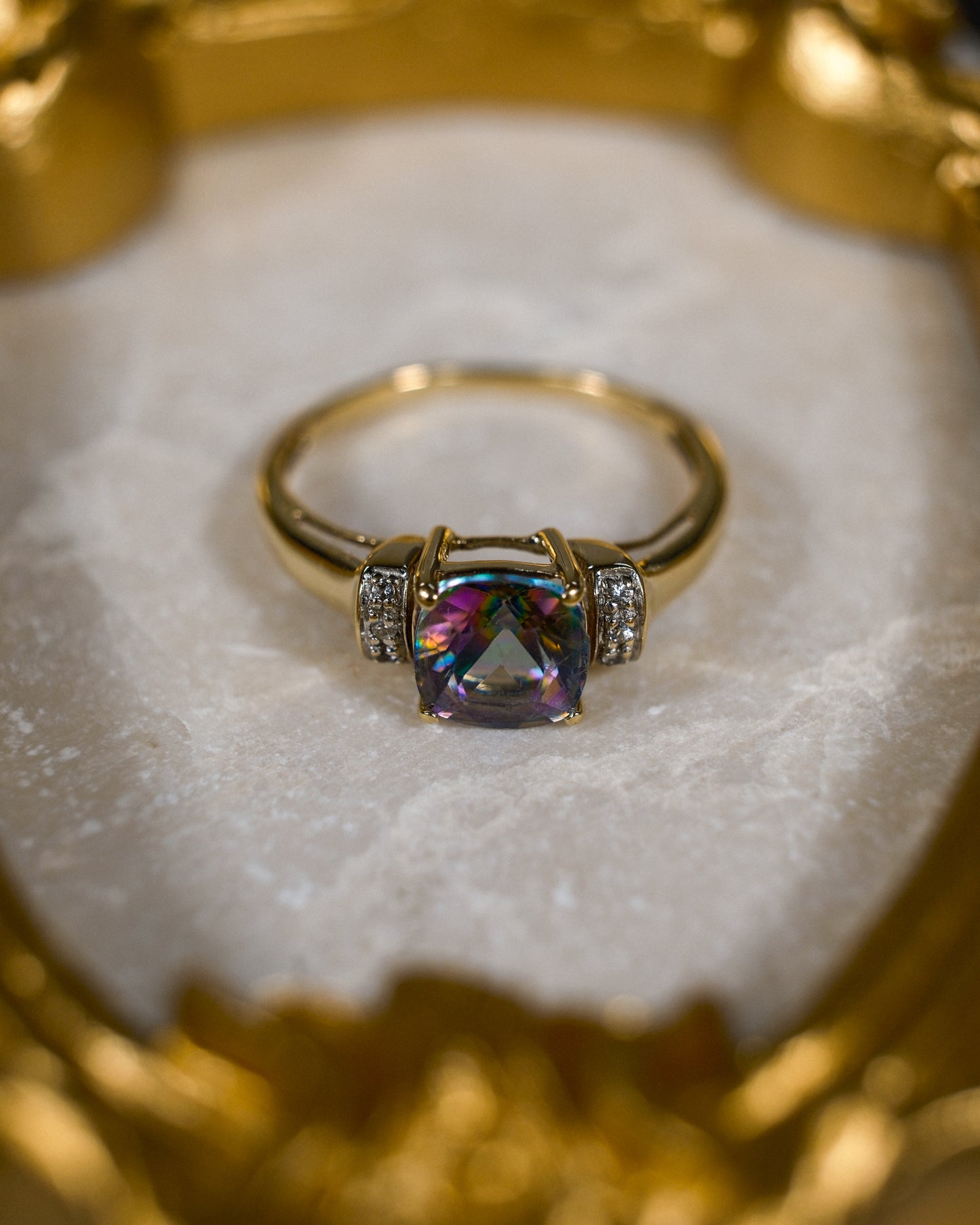 Renata • Vintage Mystic Topaas & Zirkonia Cluster