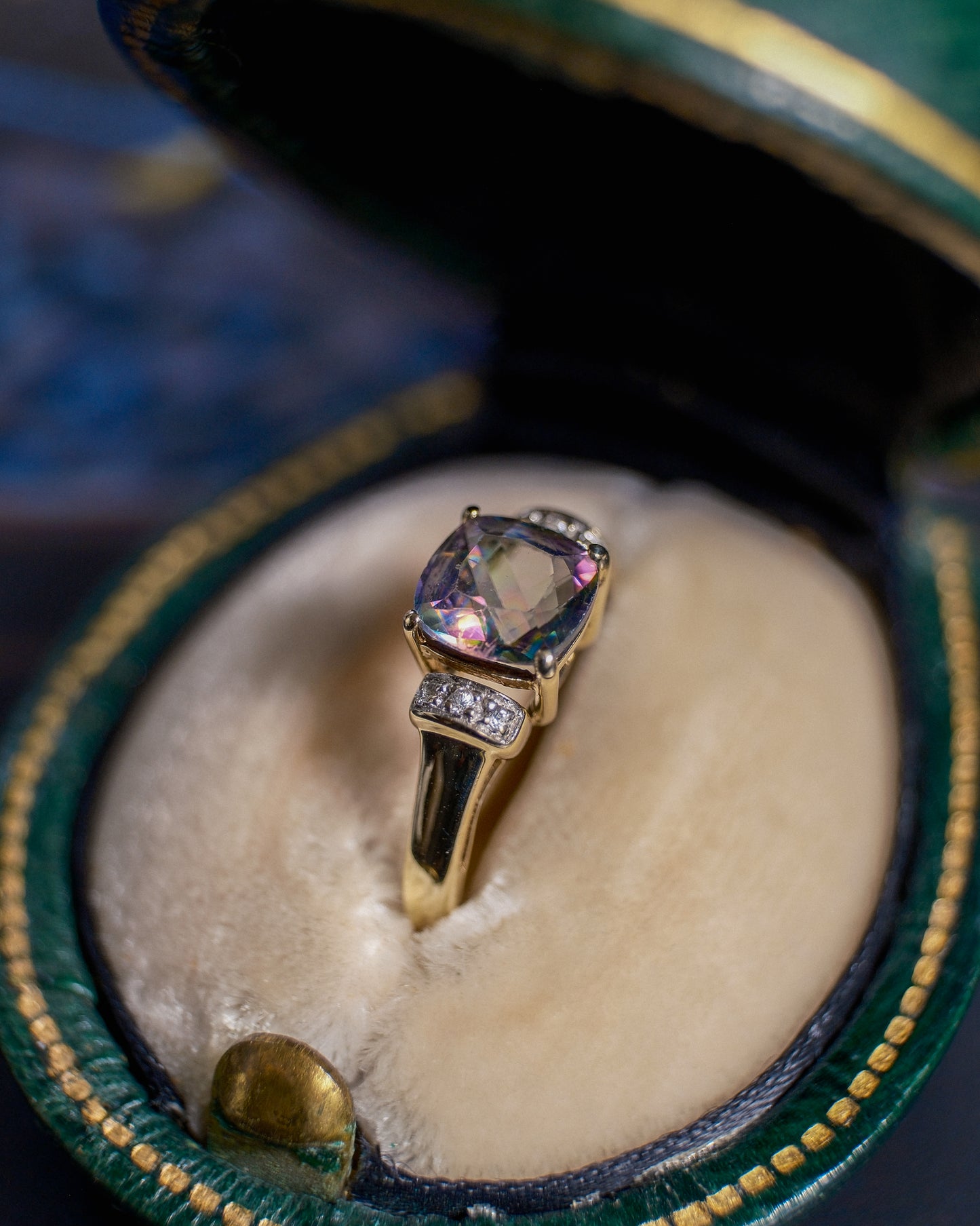 Renata • Vintage Mystic Topaas & Zirkonia Cluster
