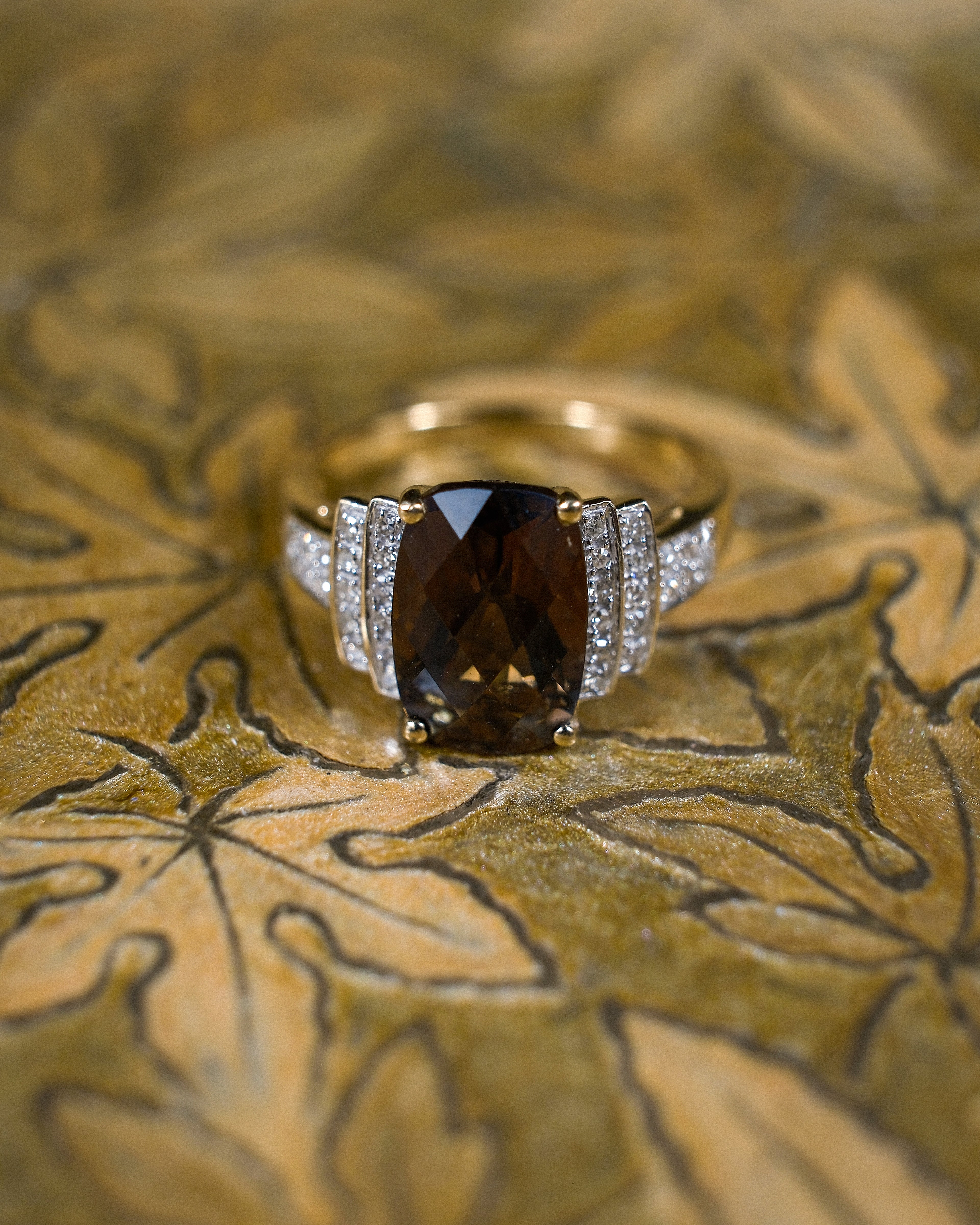 Beatrix • Vintage Rookkwarts & Diamant Cluster
