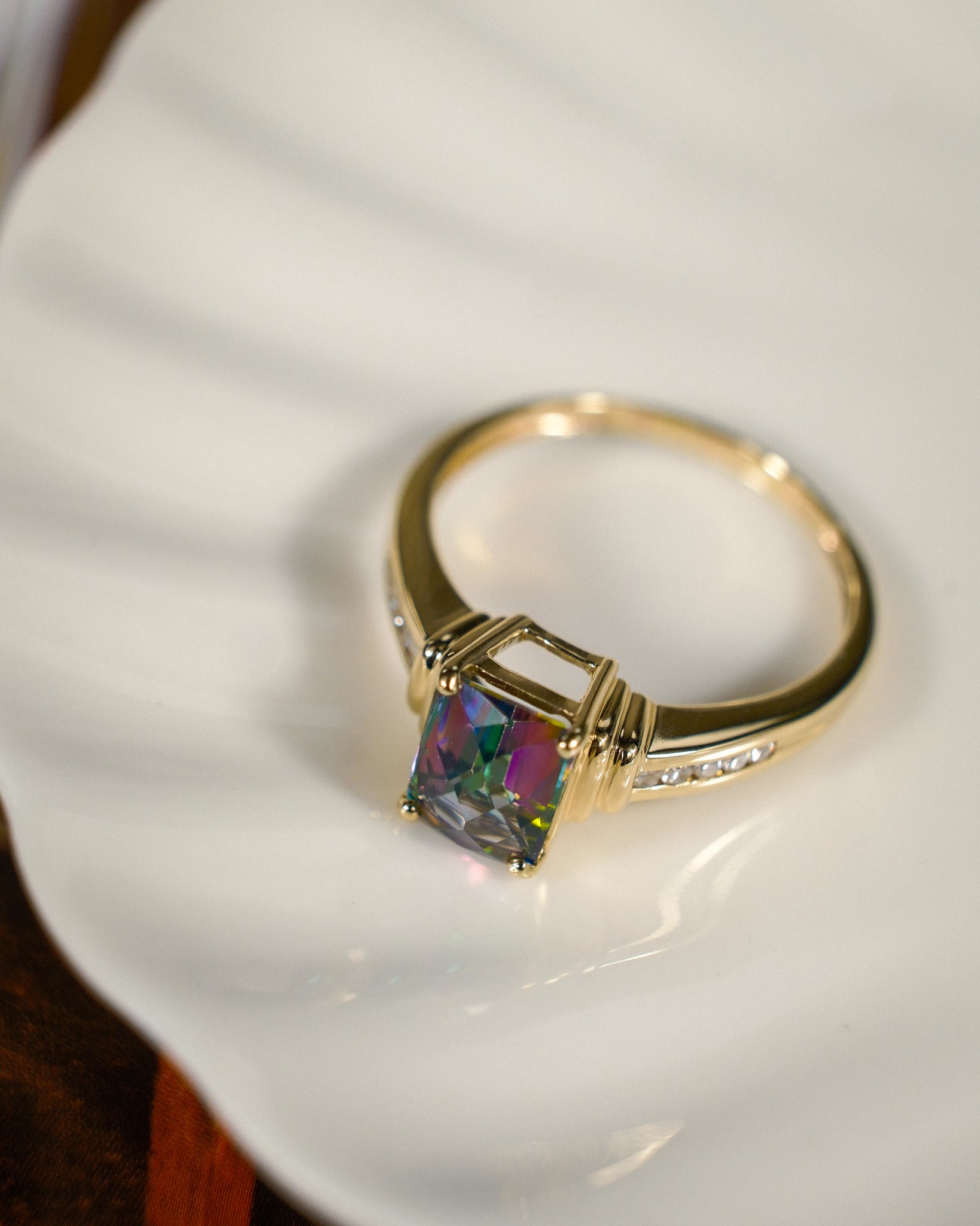 Ornella • Vintage Mystic Topaas & Diamant Cluster