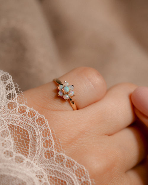 Adrienne • Vintage Opaal Cluster Ring