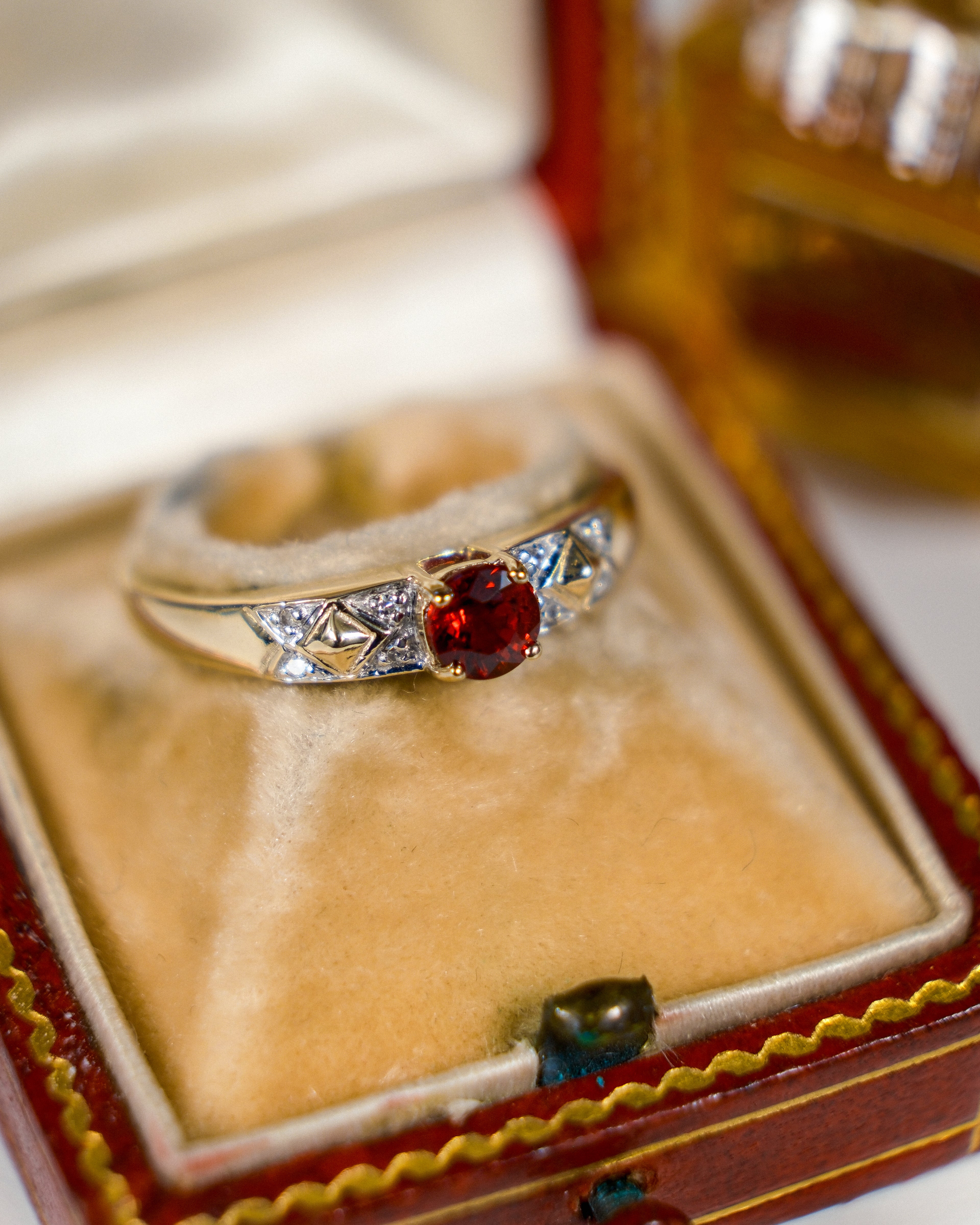 Althea • Vintage Spinel & Diamant Dress Ring