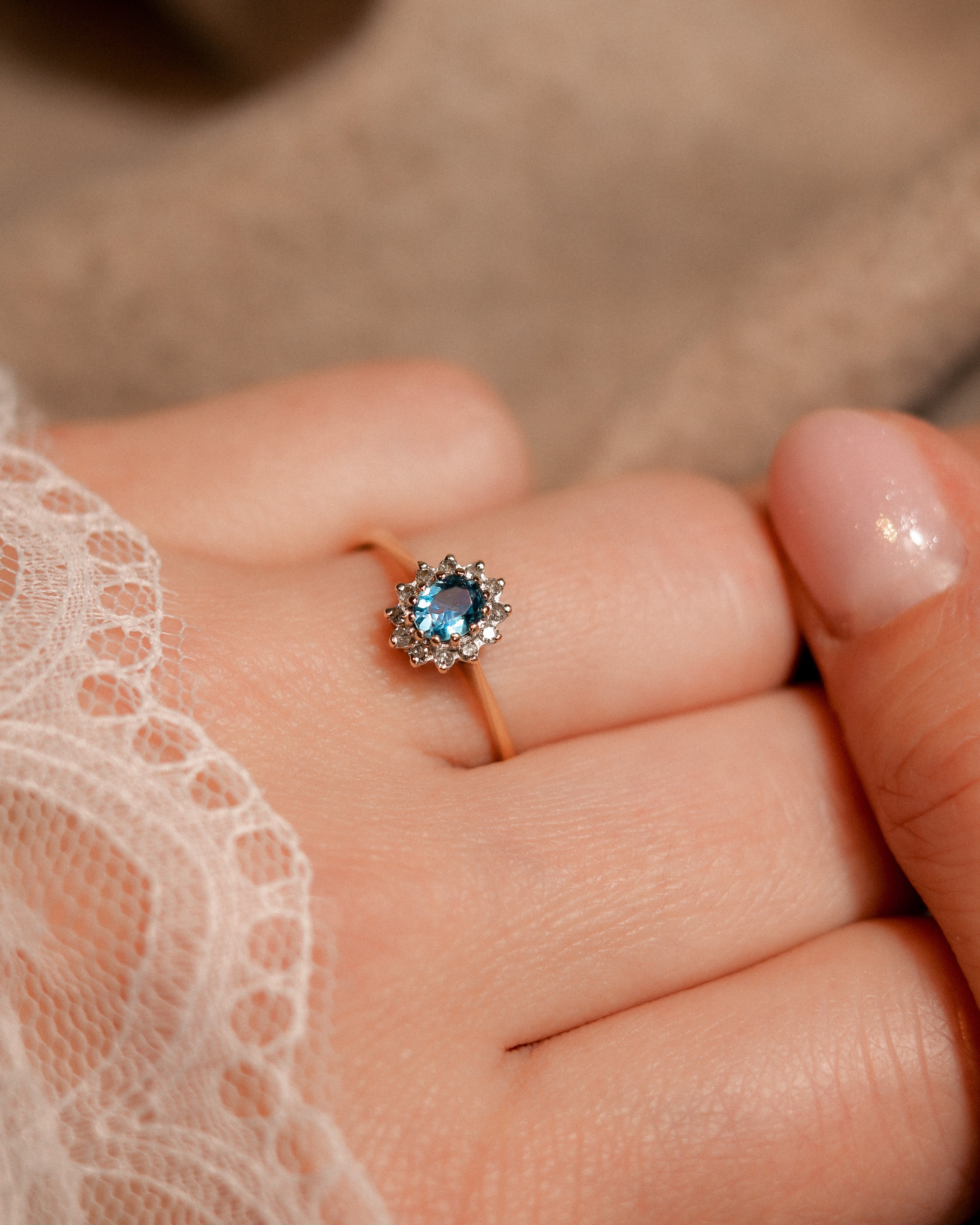 Auriane • Vintage Topaas & Diamant Cluster Ring