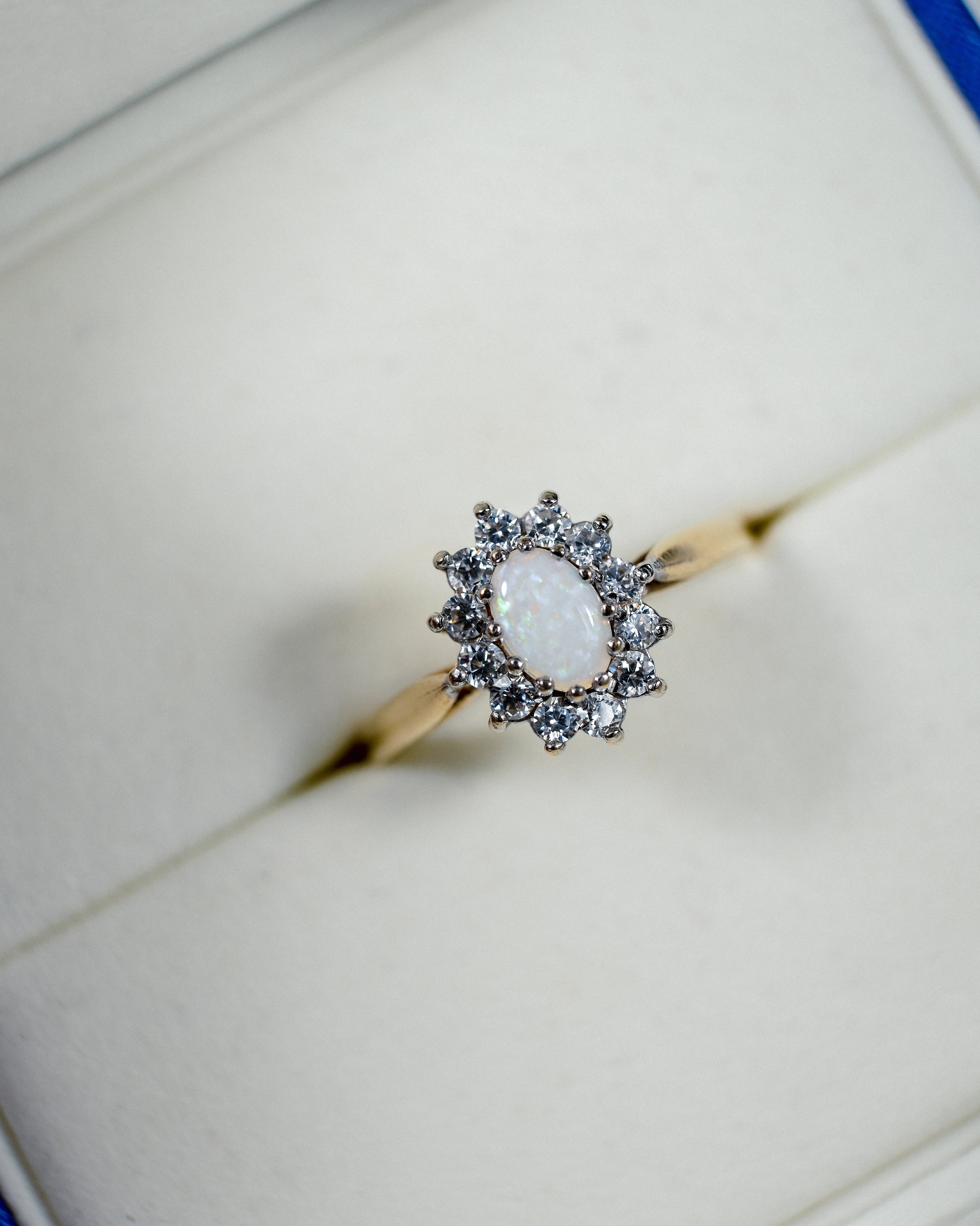 Avelisse • Vintage Opaal & Zirkonia Dress Ring