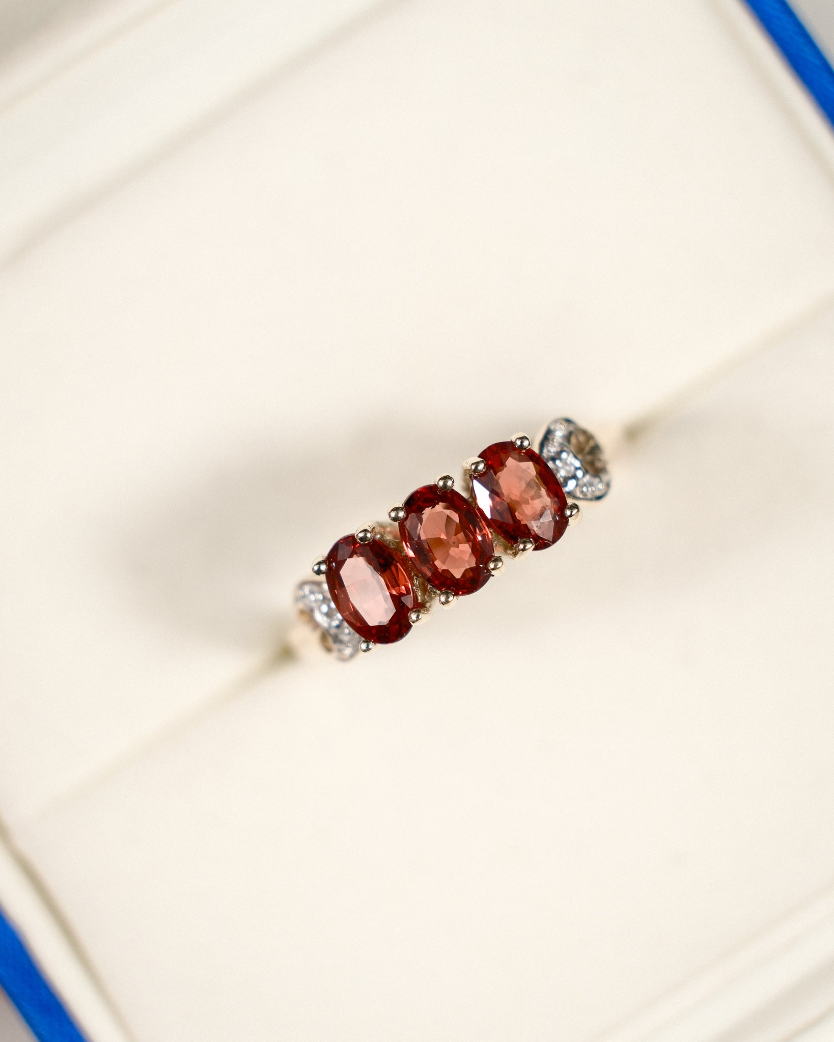 Bernadette • Vintage Spinel & Diamant Dress Ring
