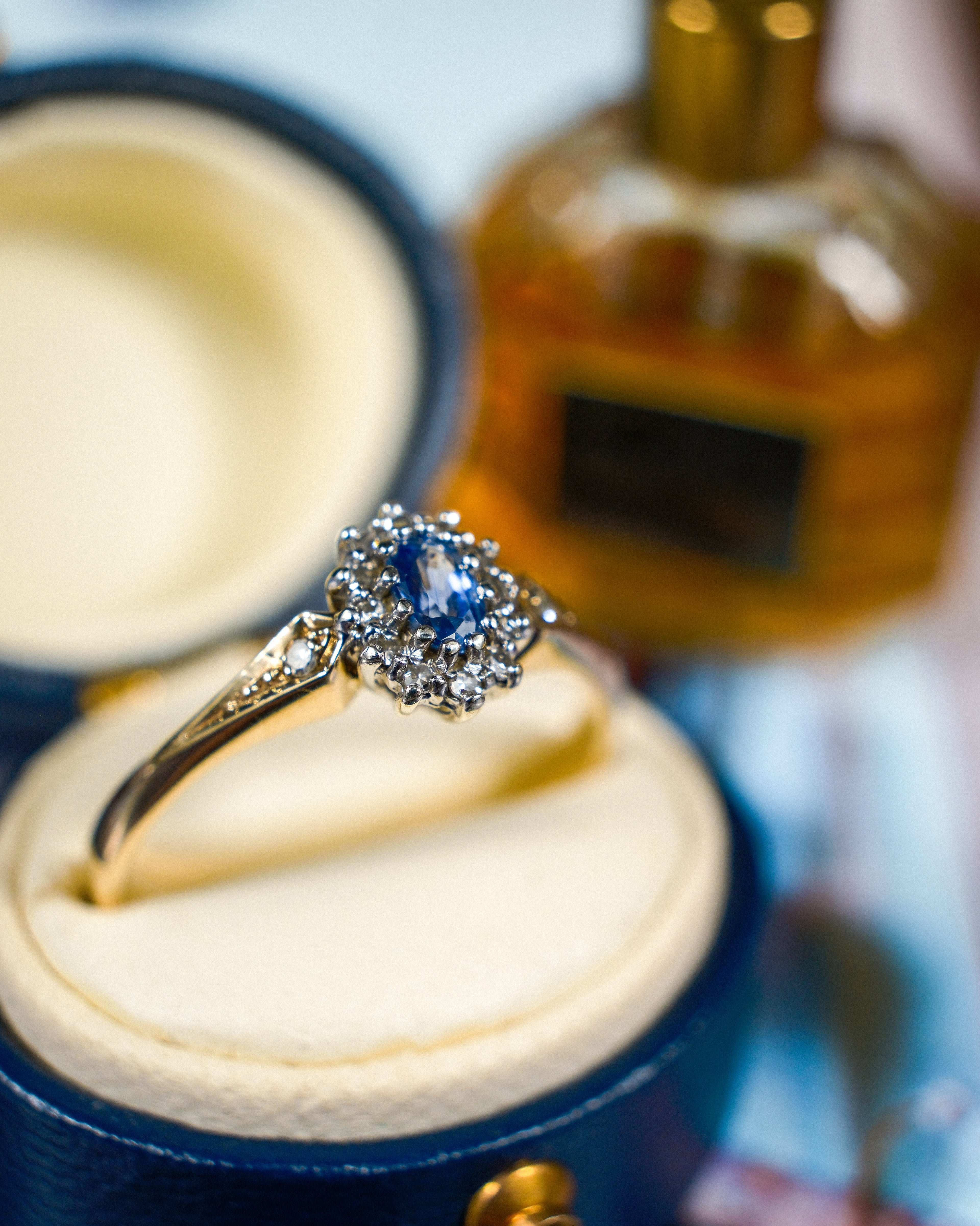 Claribel • Vintage Saffier & Diamant Cluster Ring