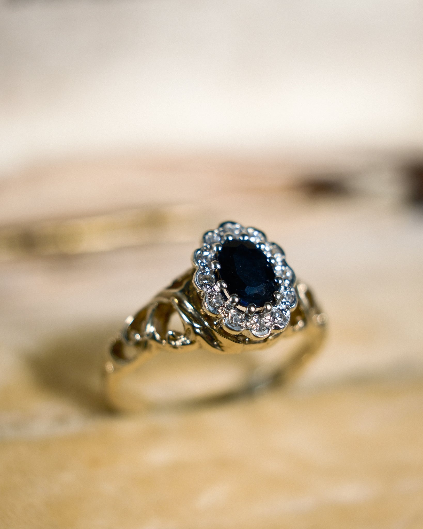 Delphine • Vintage Saffier & Diamant Cluster