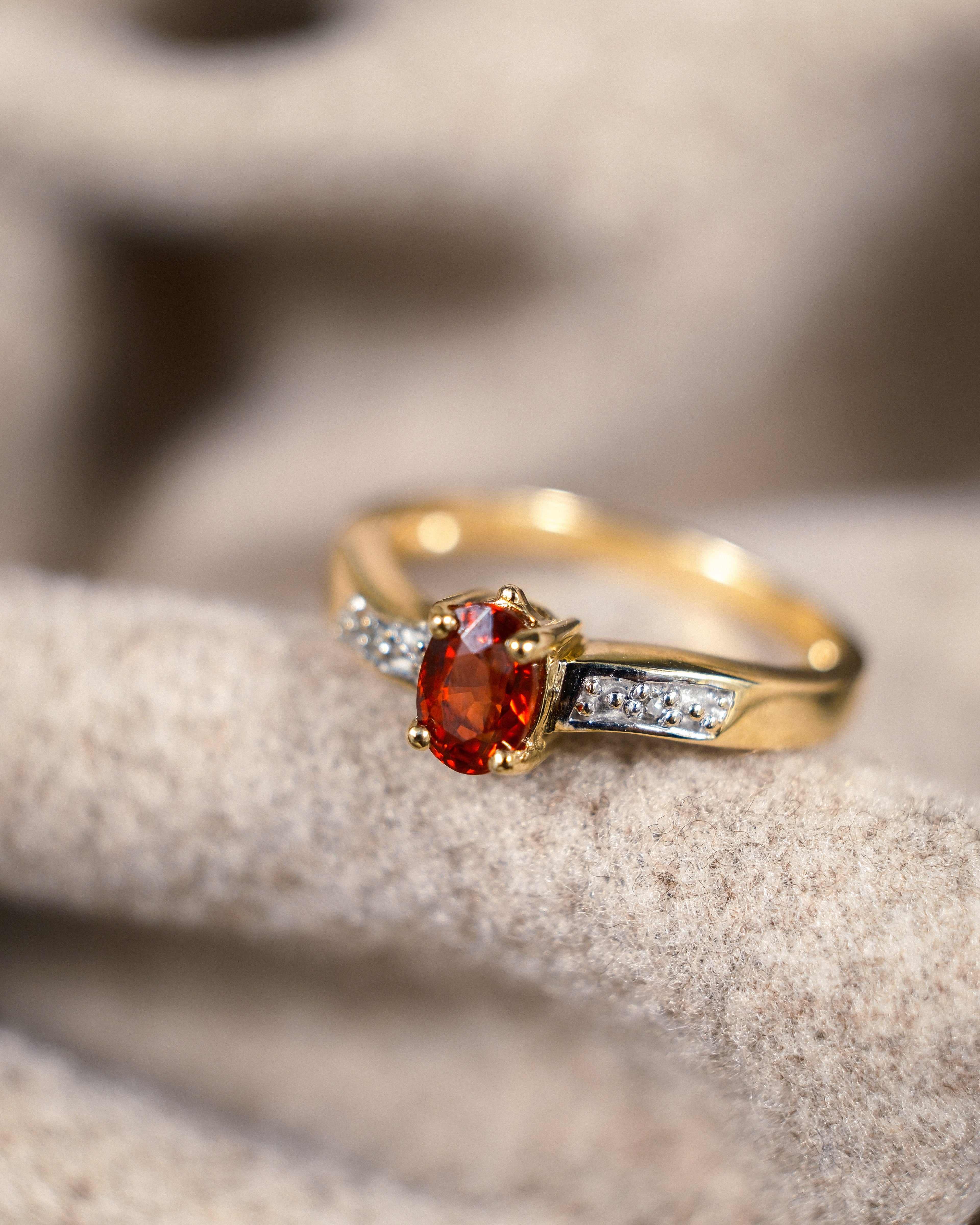 Elowise • Vintage Granaat & Diamant Dress Ring