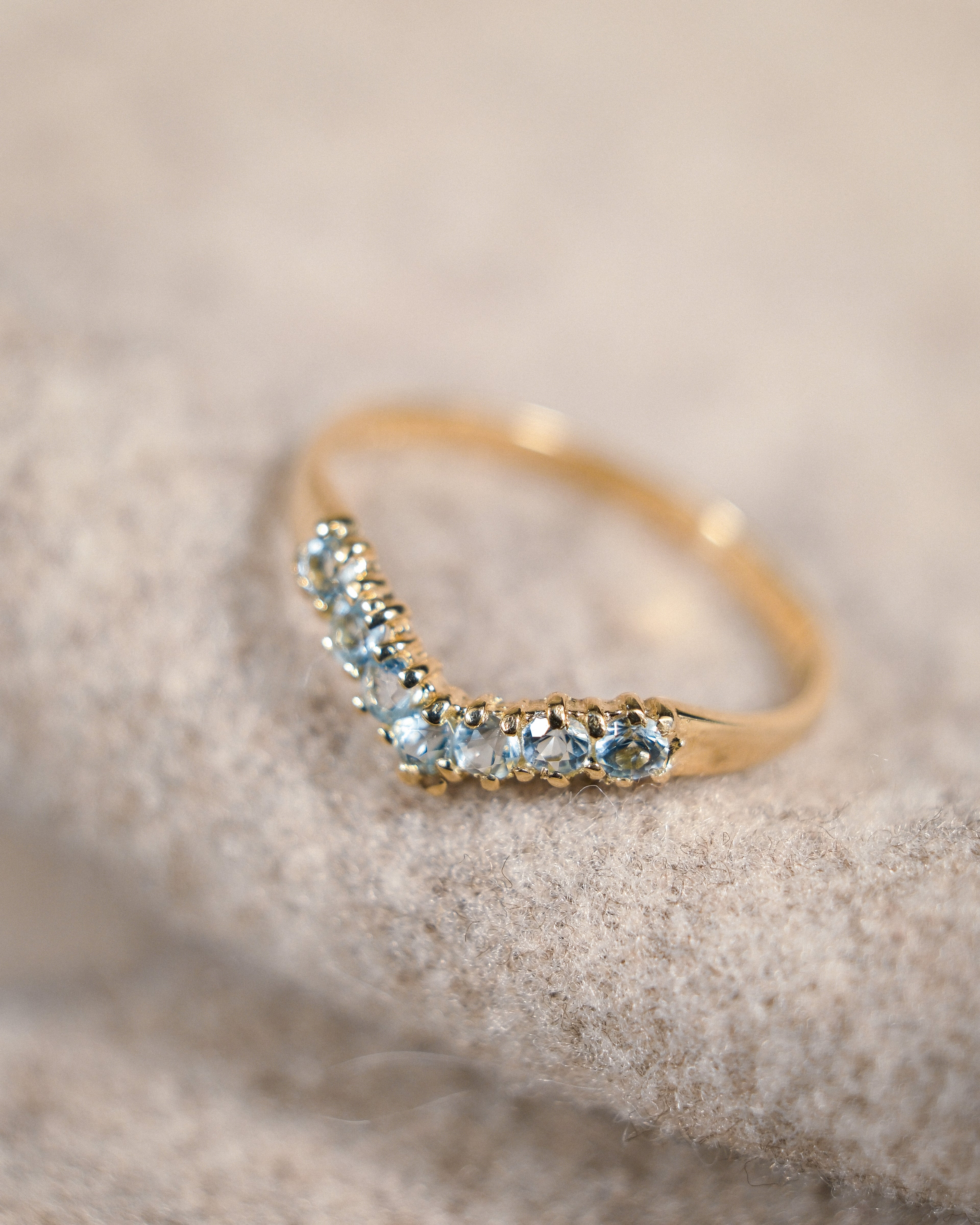 Émilienne • Vintage Topaas Wishbone Ring