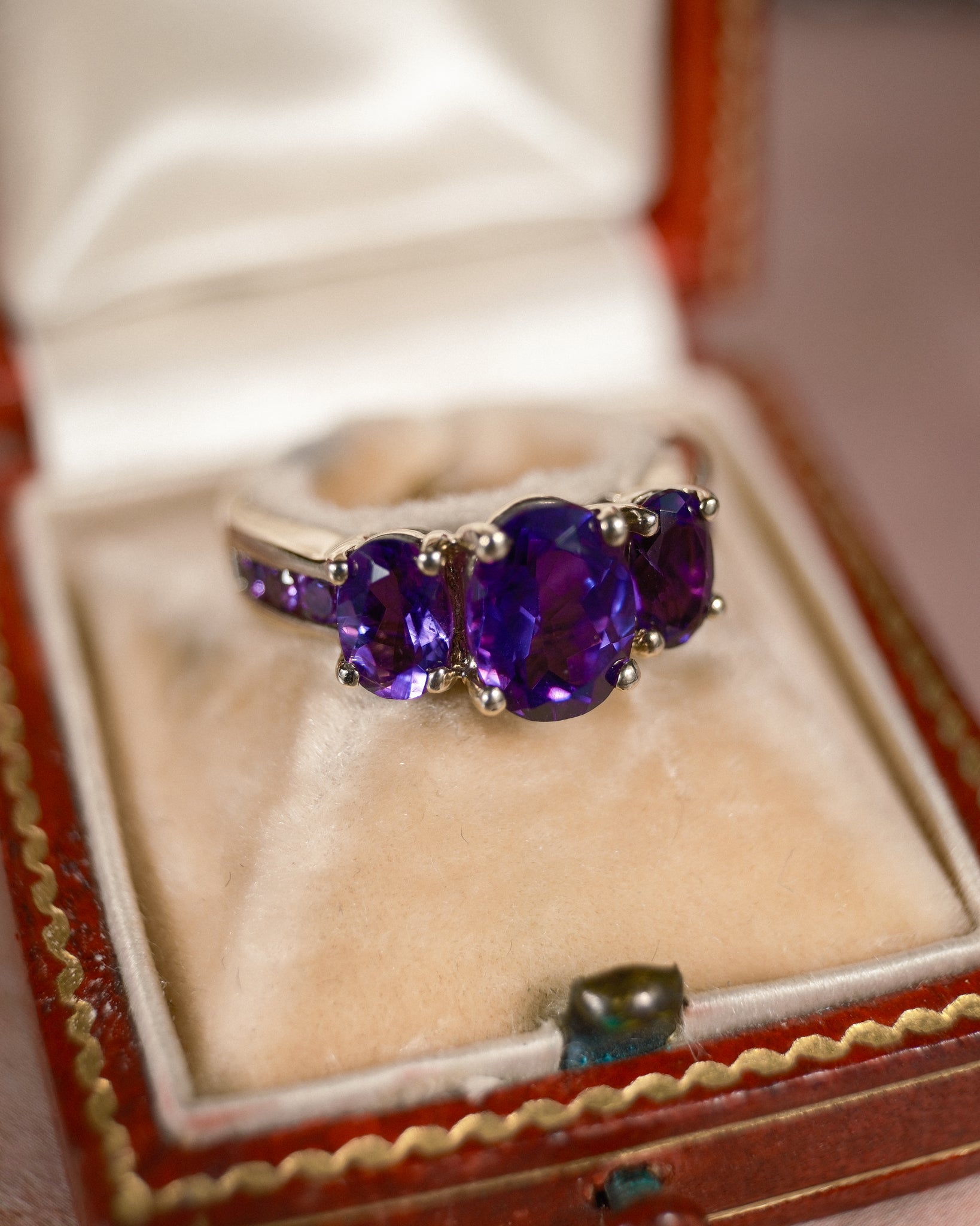 Evangeline • Vintage Amethist Dress Ring