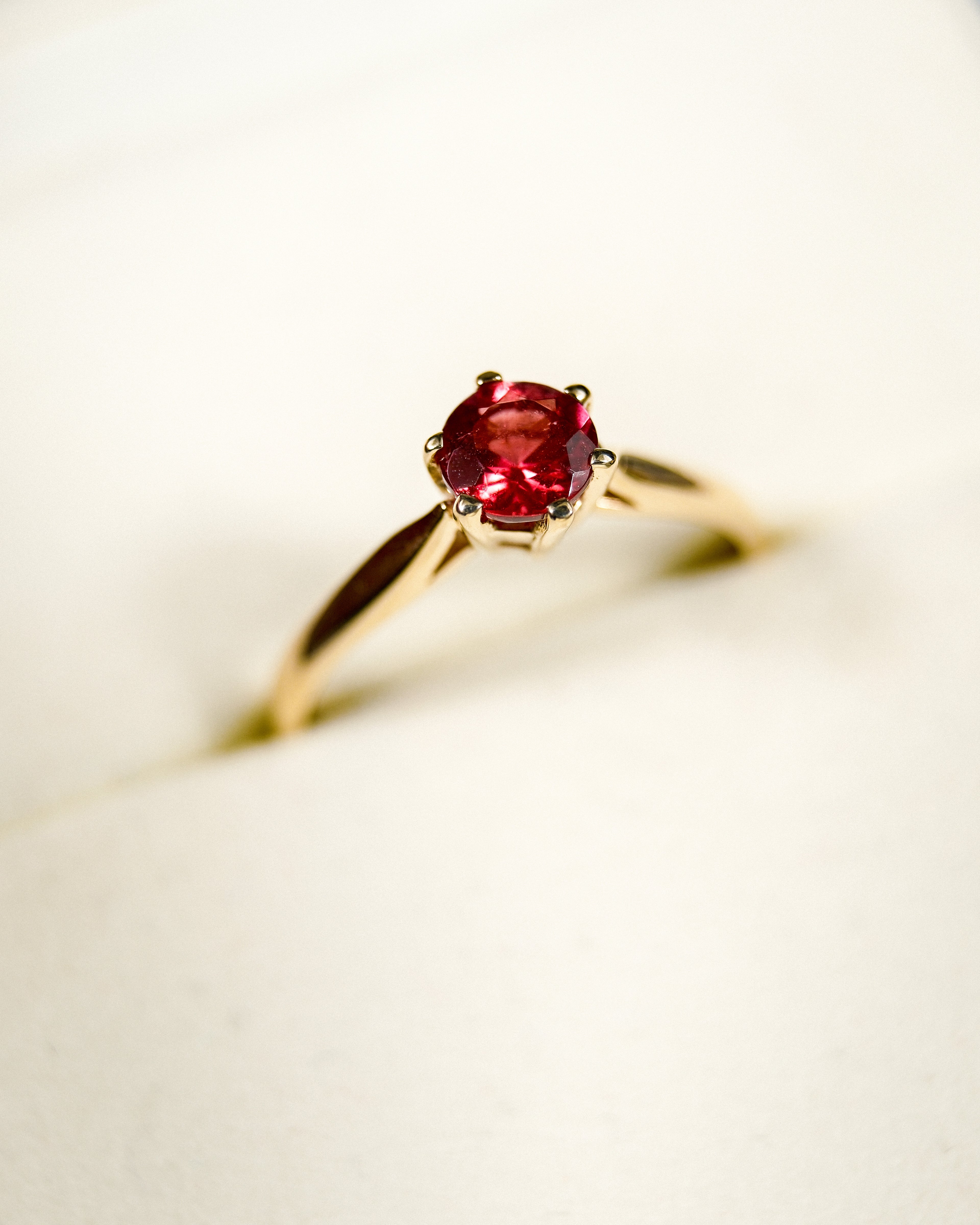 Floriane • Vintage Topaas Solitaire Ring