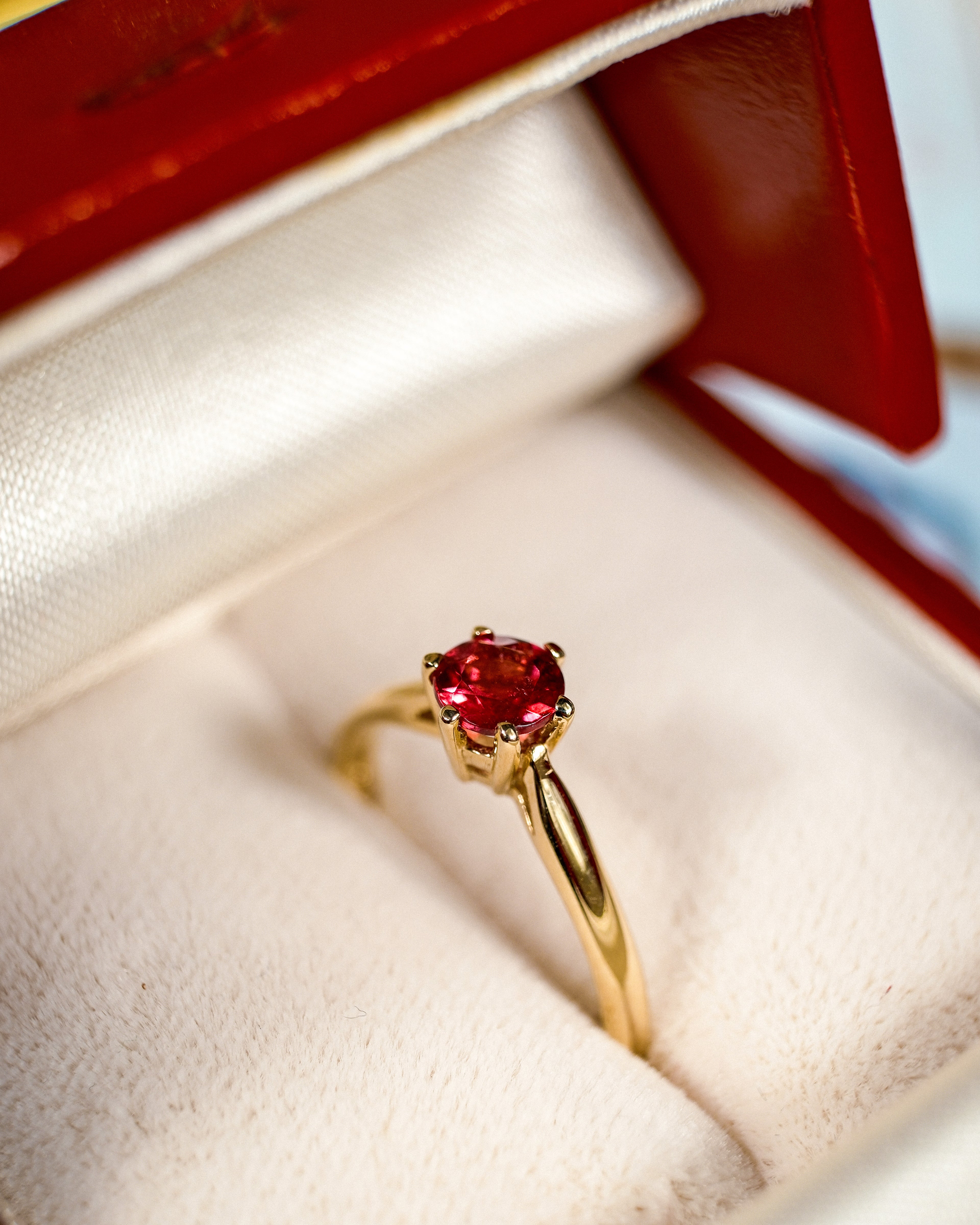 Floriane • Vintage Topaas Solitaire Ring
