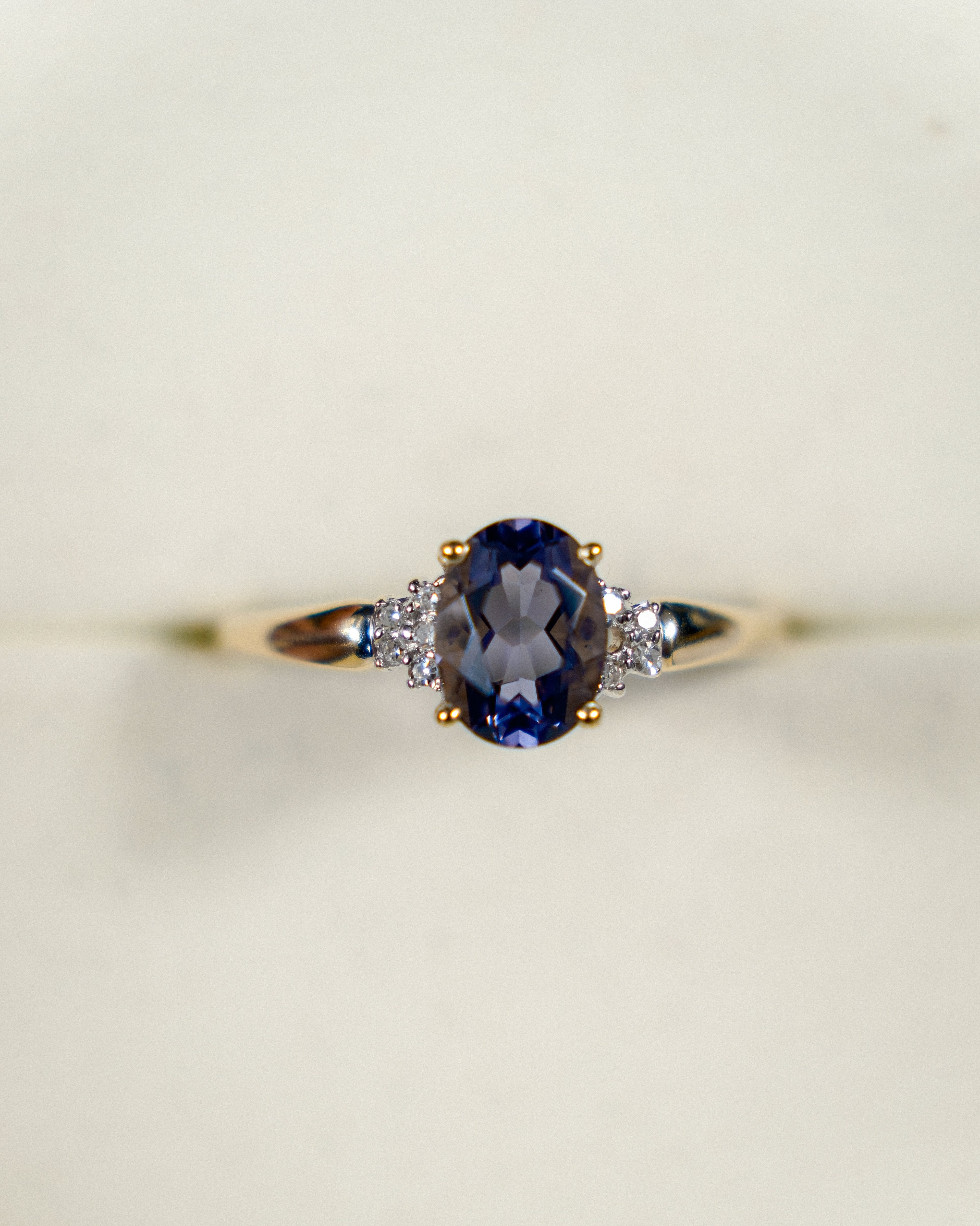 Lucasta • Vintage Ioliet & Diamant Dress Ring