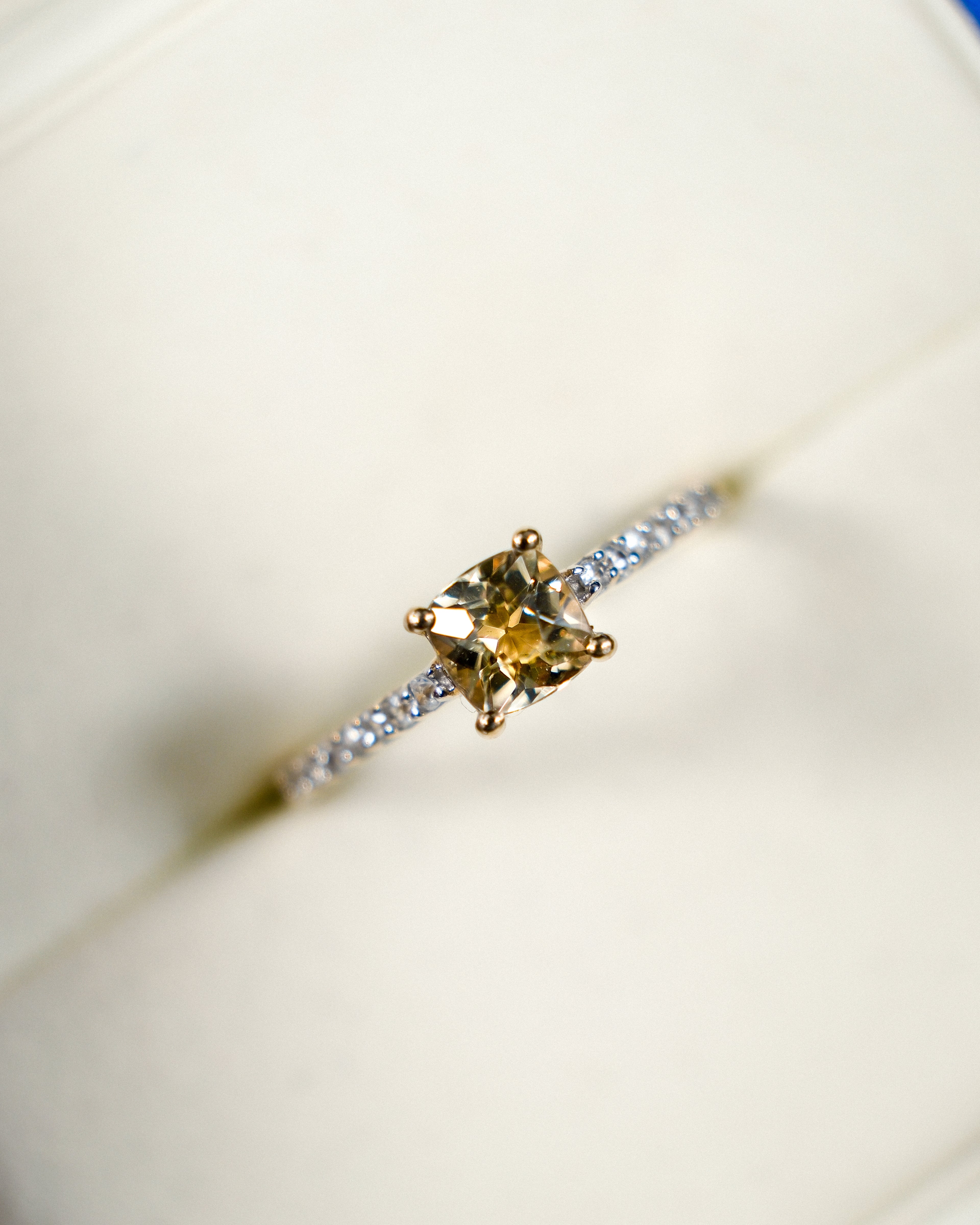 Maribel • Vintage Prasioliet (Kwarts) & Zirkoon Dress Ring