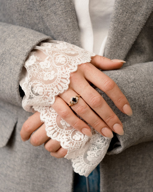 Mireya • Vintage Saffier & Diamant Dress Ring