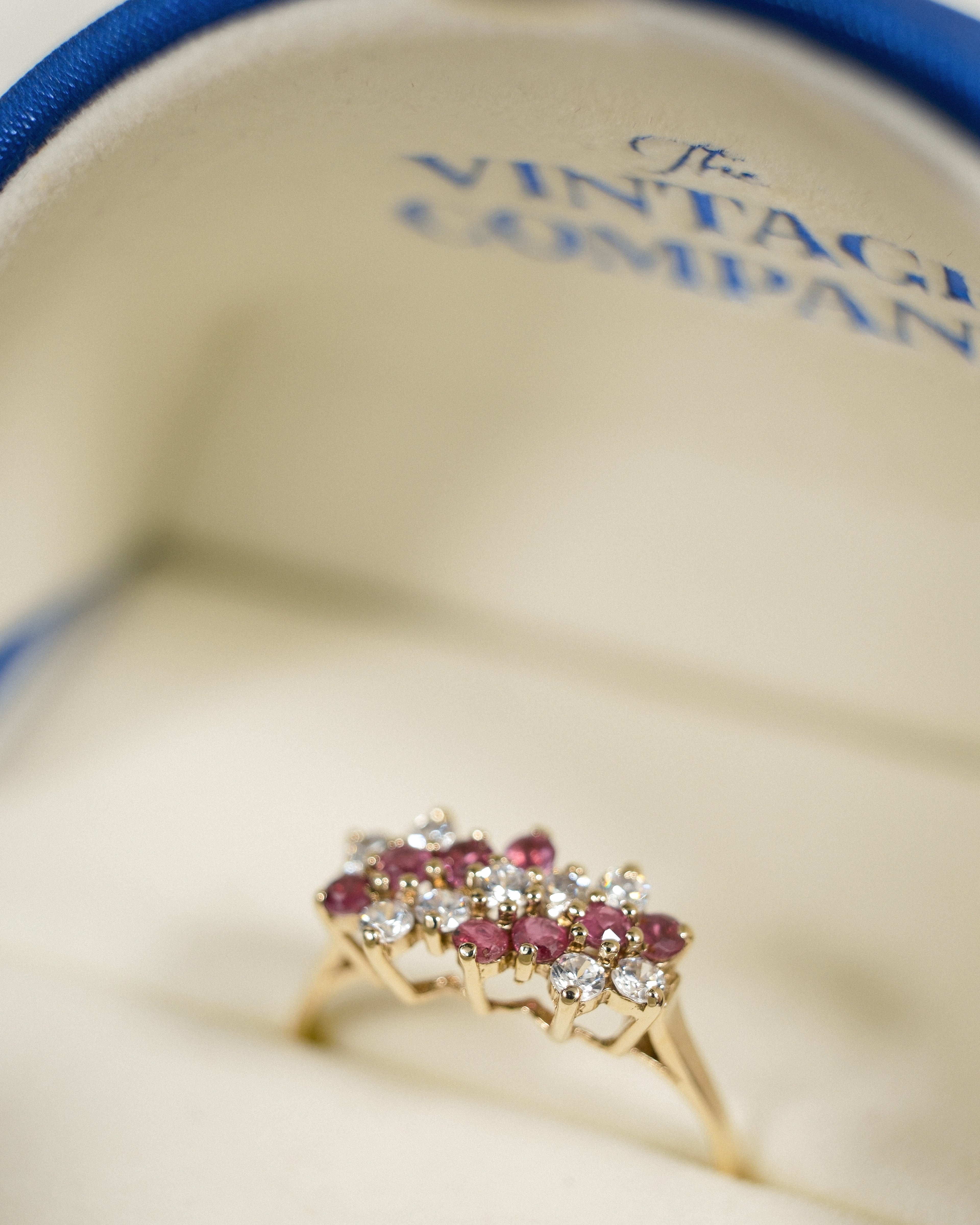 Rubina • Vintage Robijn & Zirkonia Cluster Ring