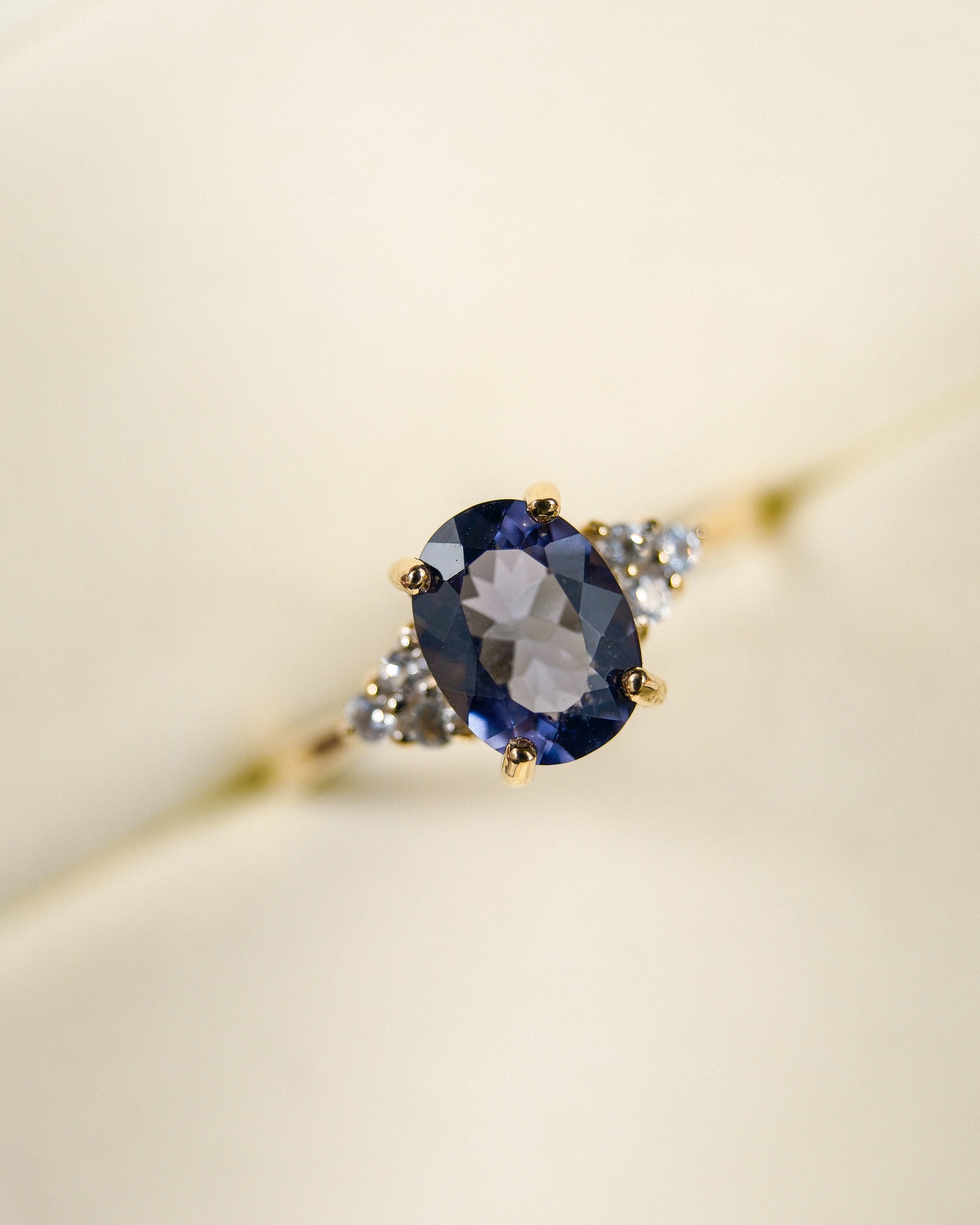 Sabine • Vintage Iolite & Zirkoon Dress Ring