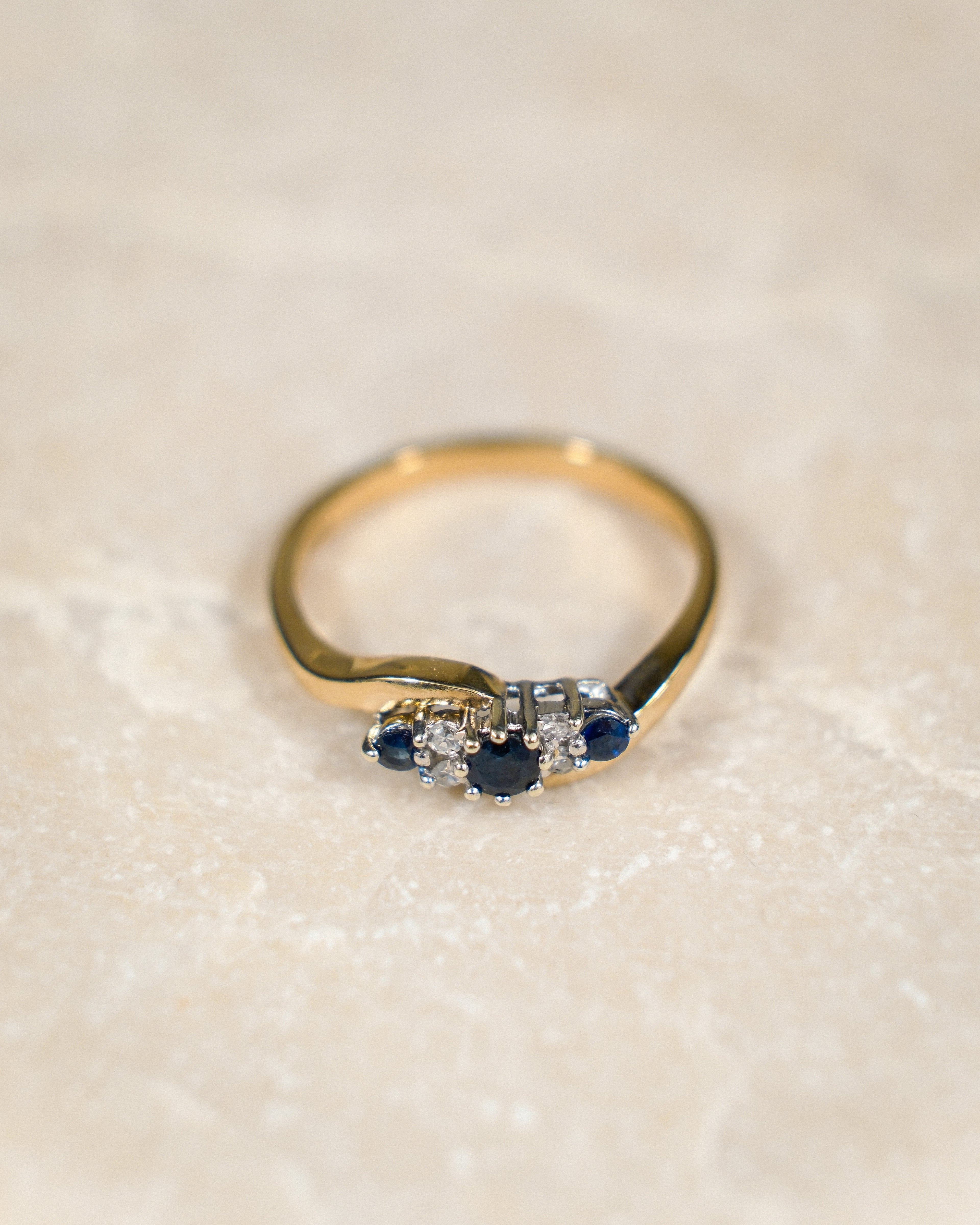 Sylviane • Vintage Saffier & Diamant Dress Ring