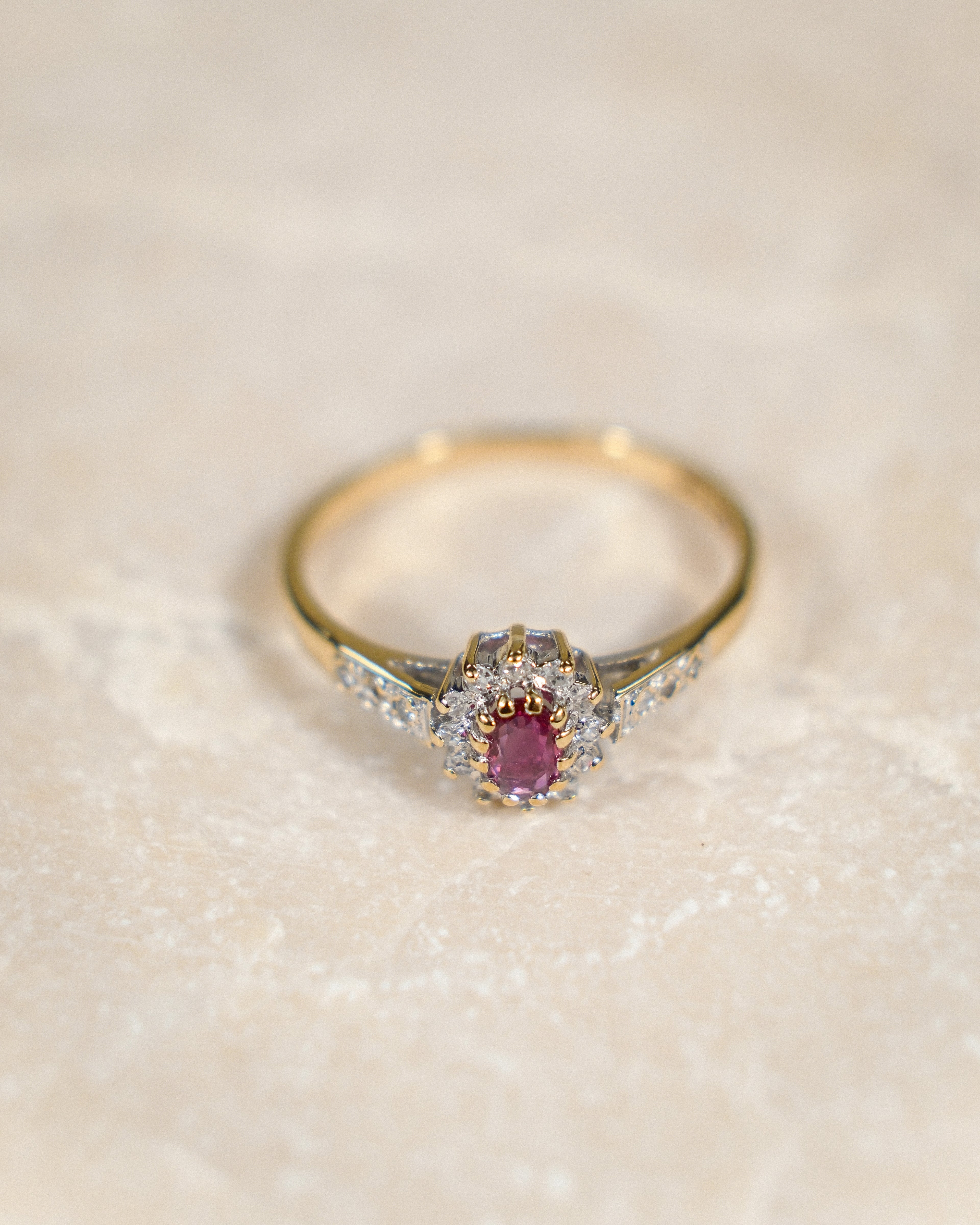 Valora • Vintage Robijn & Diamant Cluster Ring
