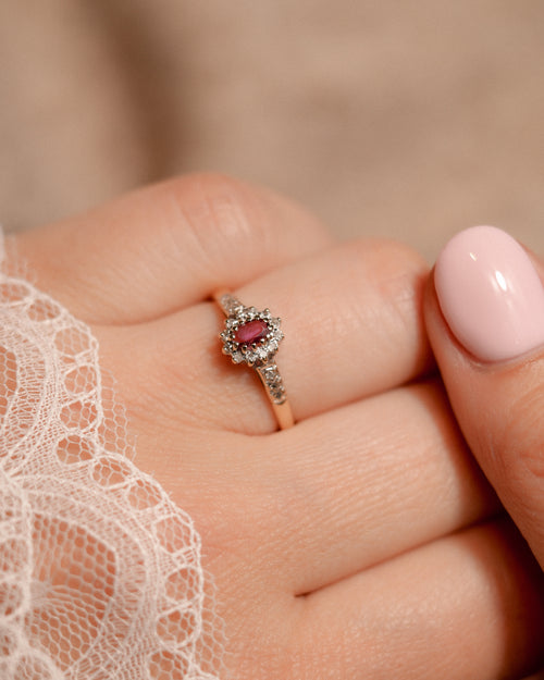 Valora • Vintage Robijn & Diamant Cluster Ring